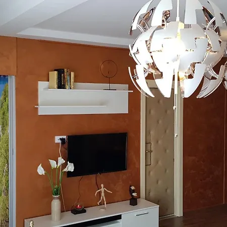 Lux Apartments With Pool Dex Zemun Polje Exterior photo