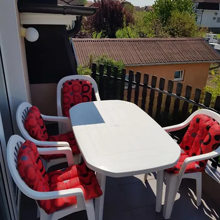 Lux Apartments With Pool Dex Zemun Polje Room photo